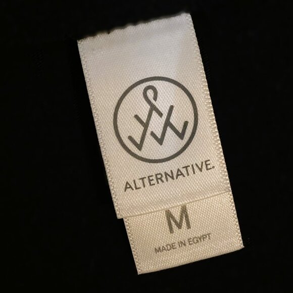 Alice in Hulaland Womens Black T-Shirt Size M - Picture 6 of 8